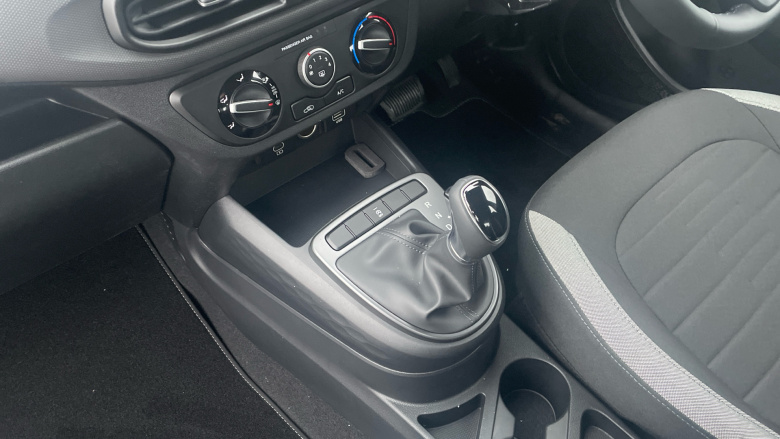 Hyundai i10 1.0 [63] Advance 5dr Auto [Nav] Petrol Hatchback